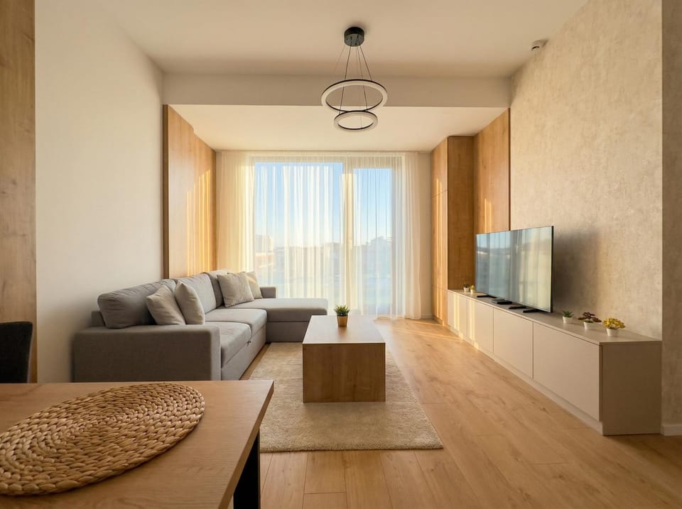 Coffee/tea facilities, Kitchen or kitchenette, Seating area