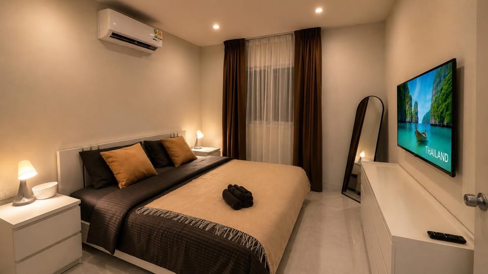 Bedroom, bunk bed