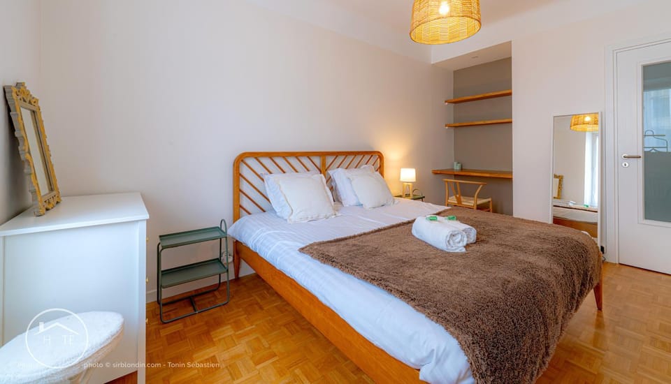 Appartement lumineux plein centre Apartment in Chambery