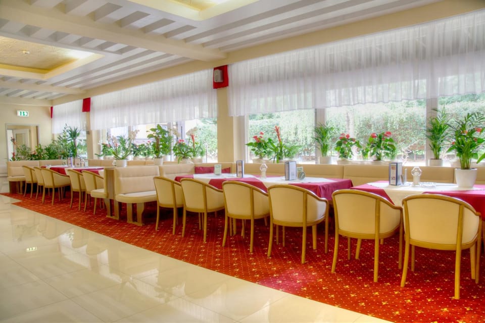 Lounge or bar
