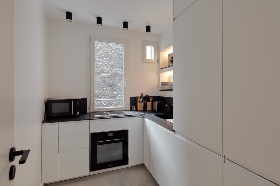 dishwasher, microwave, oven, stove, toaster