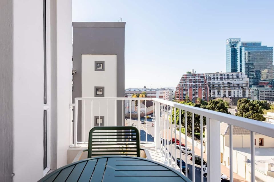 The Lookout Apartment in Cape Town