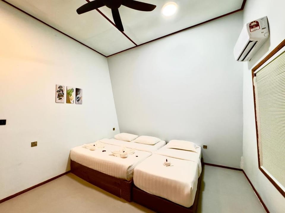 Bed, Bedroom, air conditioner