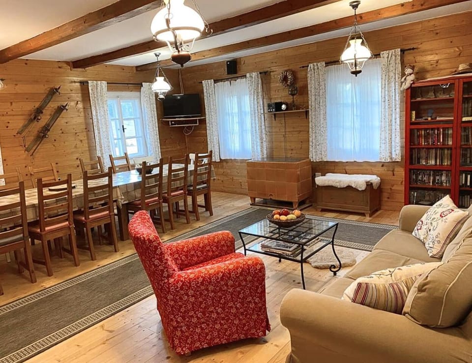 Communal lounge/ TV room, Dining area