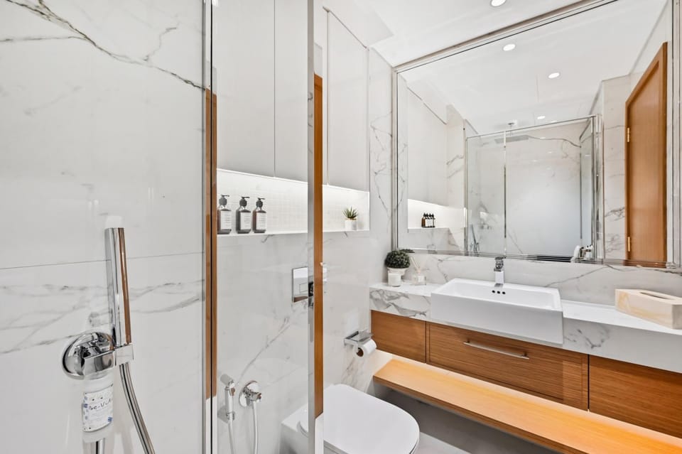 Shower, Bathroom, towels