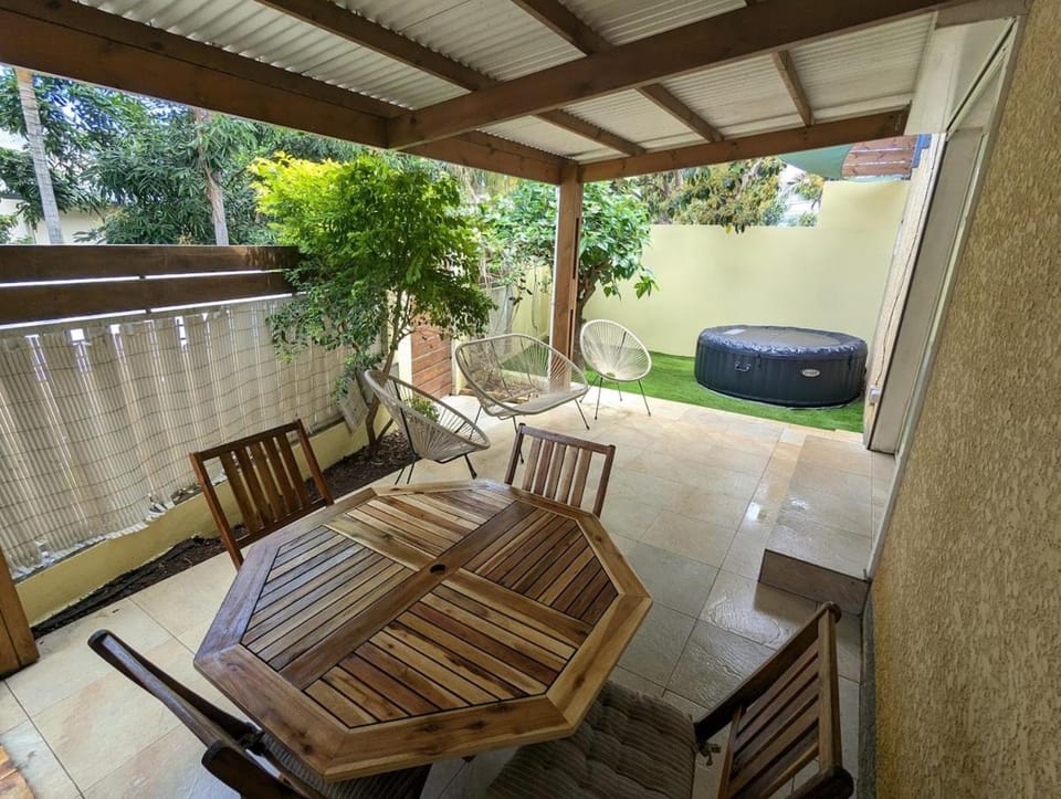 Appartement T3 avec jacuzzi et terrasse privée Apartment in Réunion