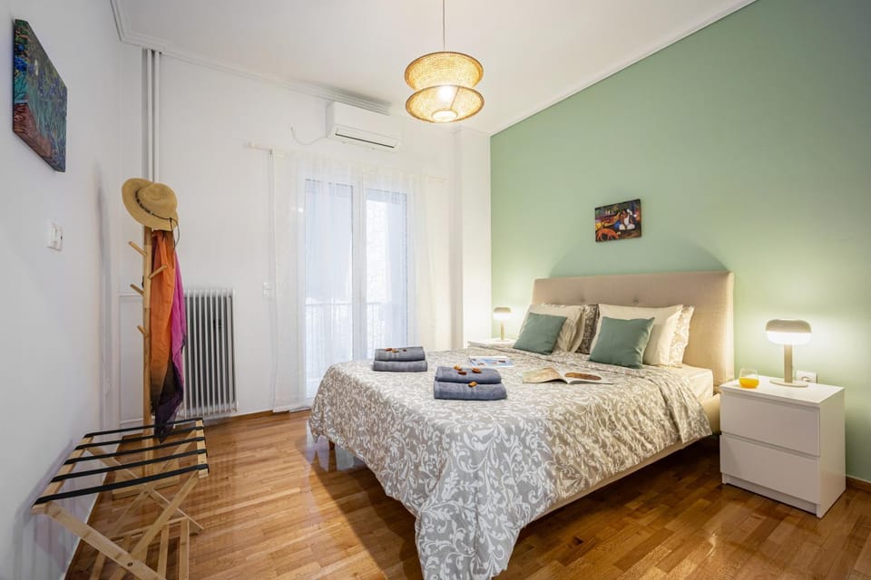 Bed, Balcony/Terrace, Bedroom, heating, internet, soundproof, towels, wardrobe, air conditioner