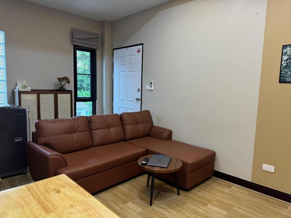 Rare Find Penthouse with Private Office and Jungle Mountrain Views Apartment in Kamala