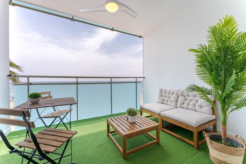 Beachfront Apartment with Sea View AC WiFi - Cambrils "Apt 208" Apartment in Cambrils