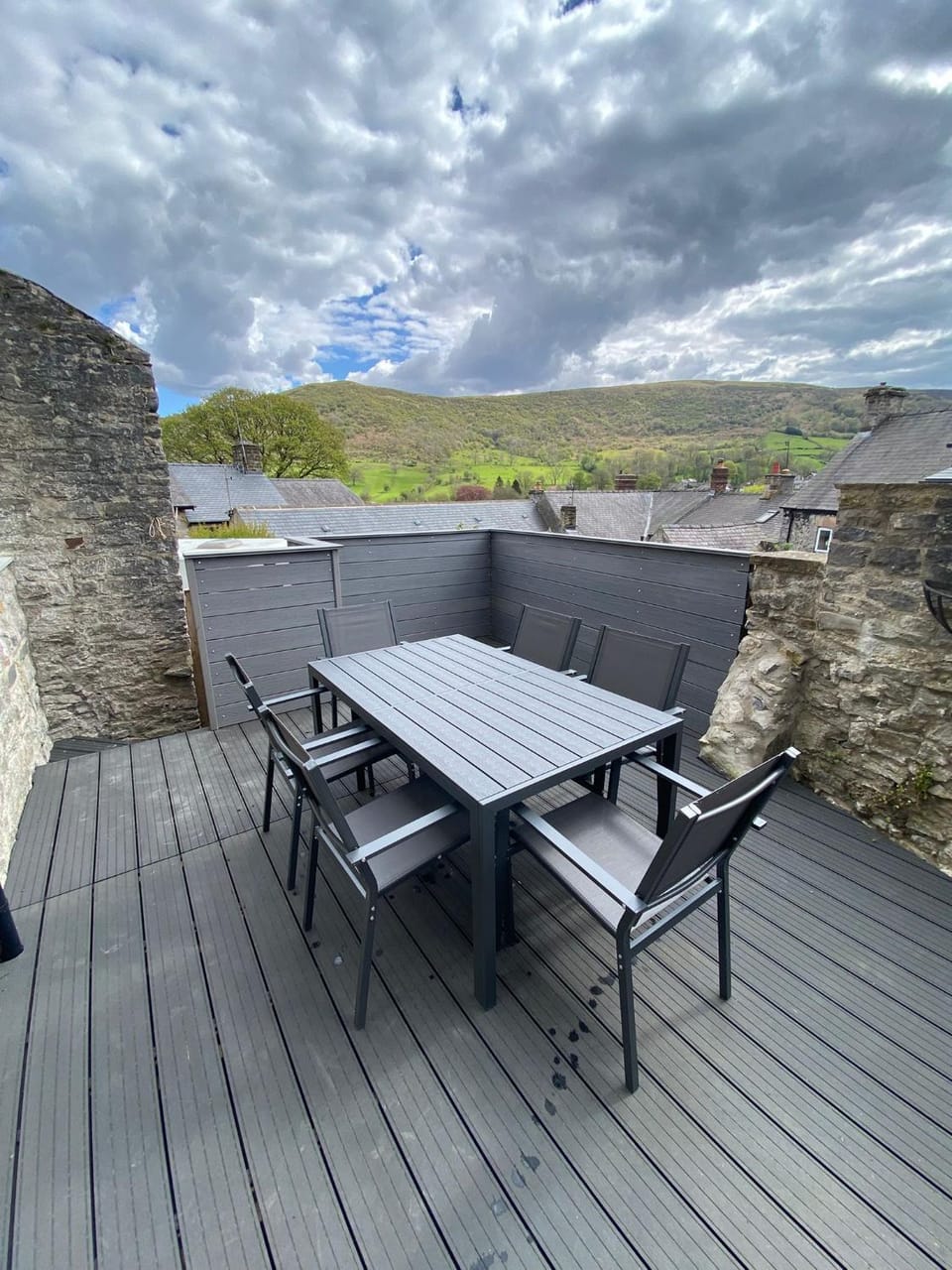 Balcony/Terrace, furniture
