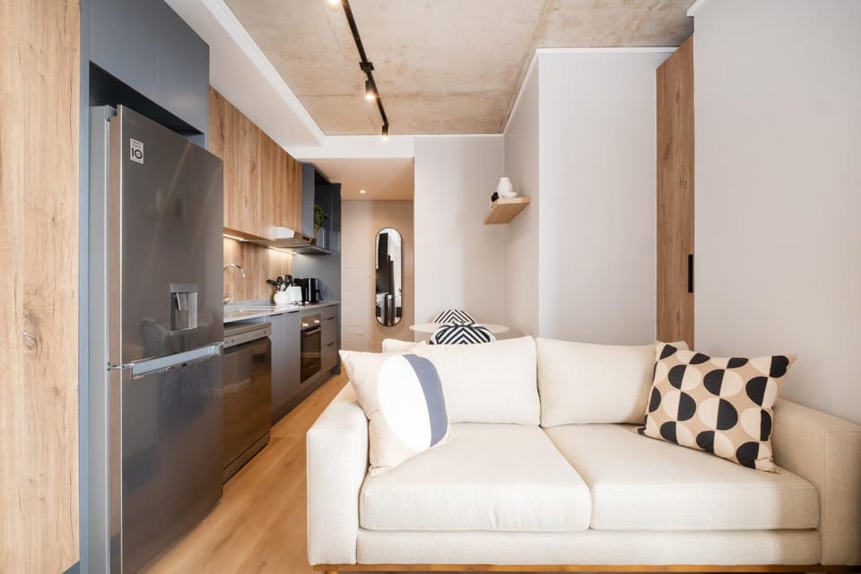 Kitchen or kitchenette, Seating area