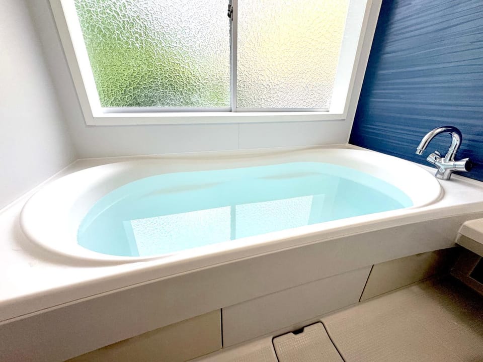 Bathroom, Bath