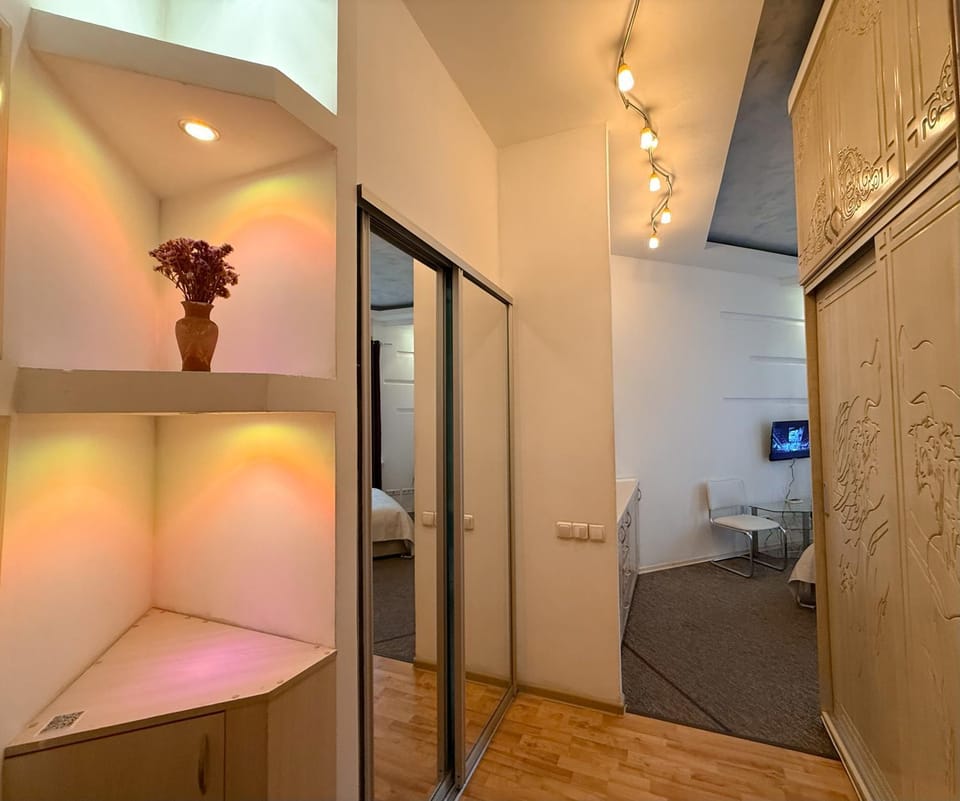 Photo of the whole room, wardrobe
