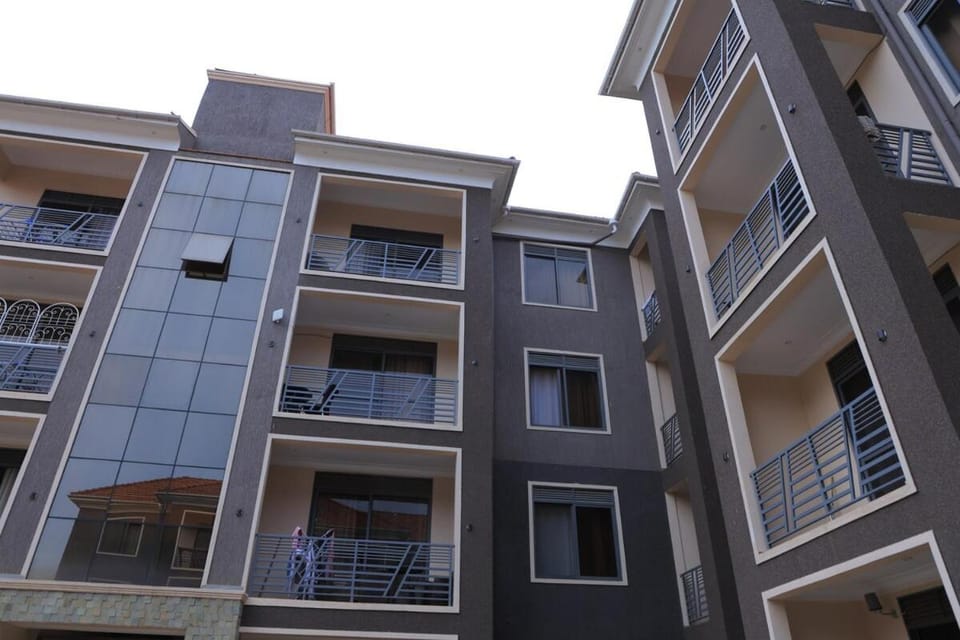 Charming 1-Bedroom Retreat in Kisaasi Apartment in Kampala
