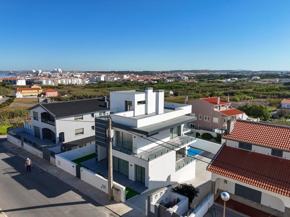 Property building, Bird's eye view