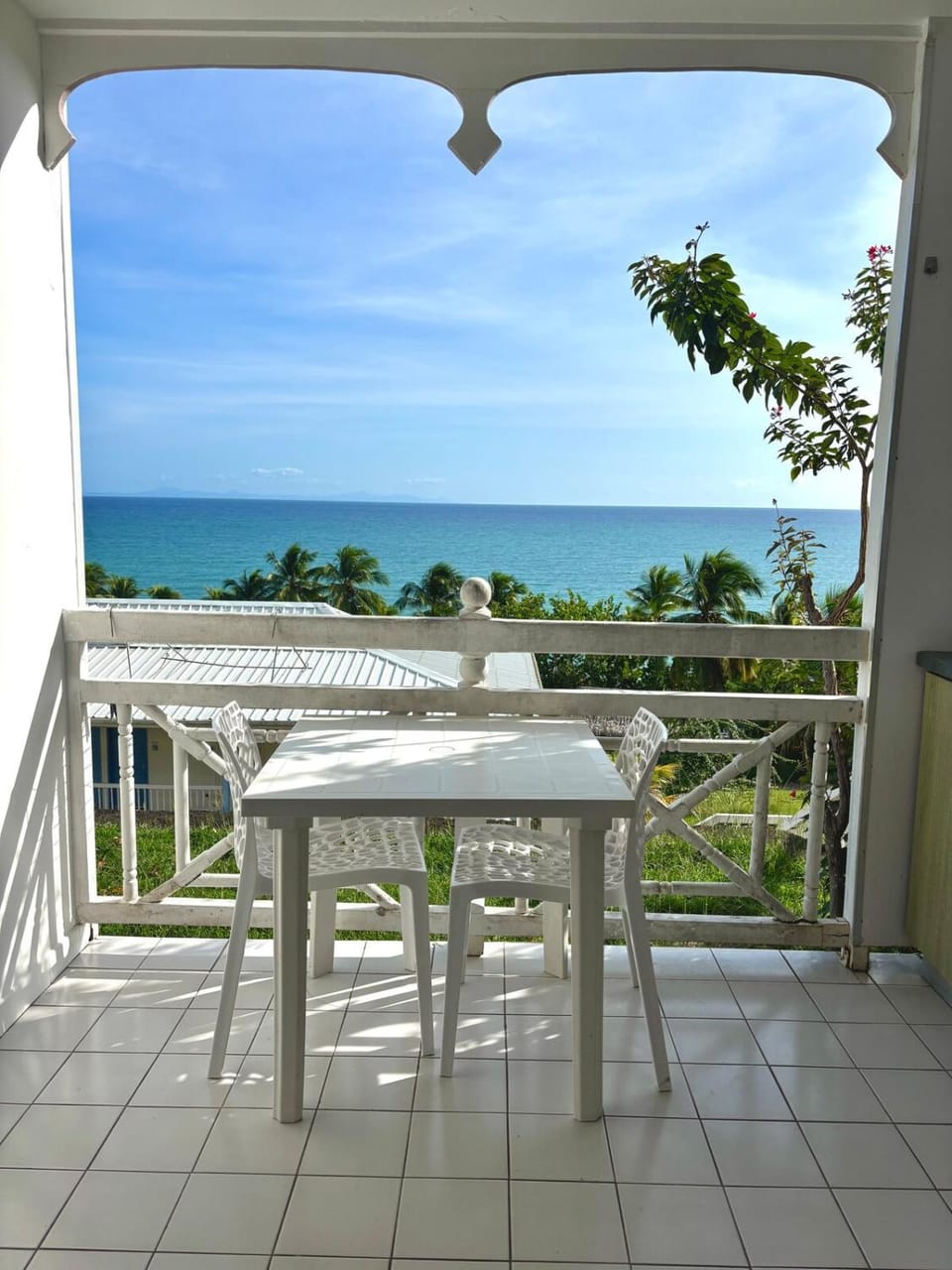 Patio, Day, Natural landscape, View (from property/room), Balcony/Terrace, Dining area, Sea view