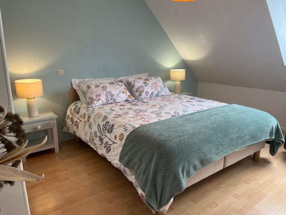 Le Petit Cosy King Size Bed, Calme et Parking privé Apartment in Normandy