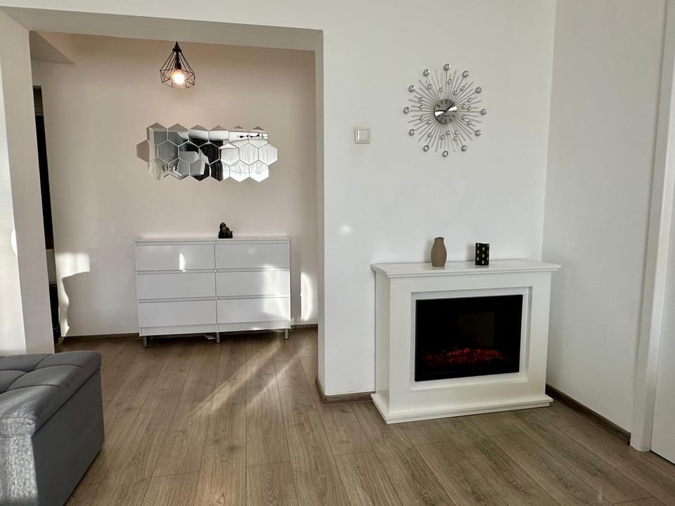 Living room, Seating area, fireplace