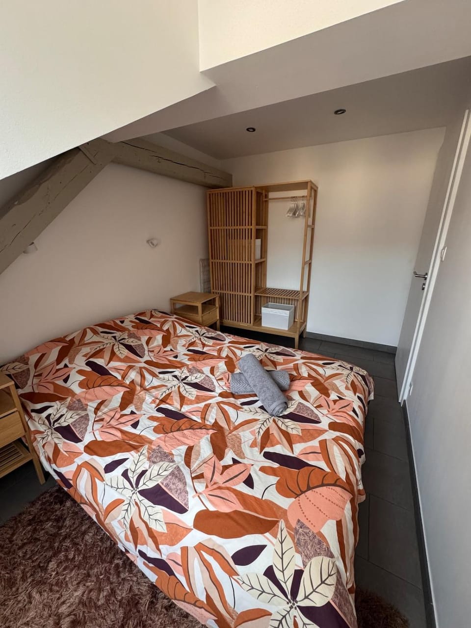 Bed, Photo of the whole room, Bedroom, wardrobe