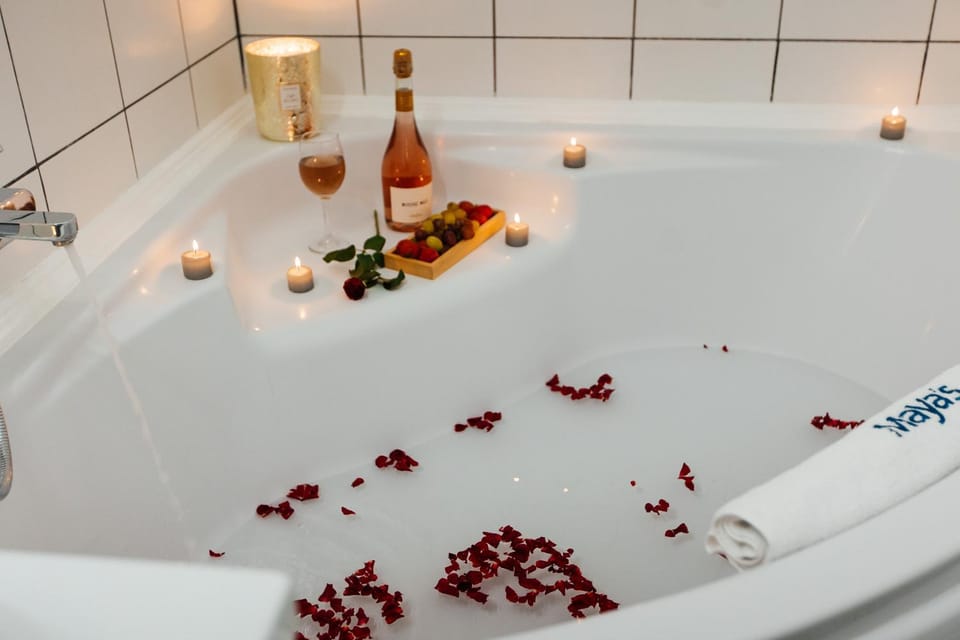 Bathroom, Bath