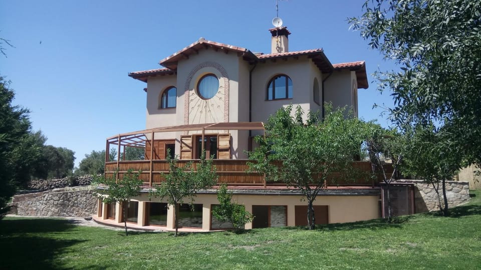 Property building, Garden