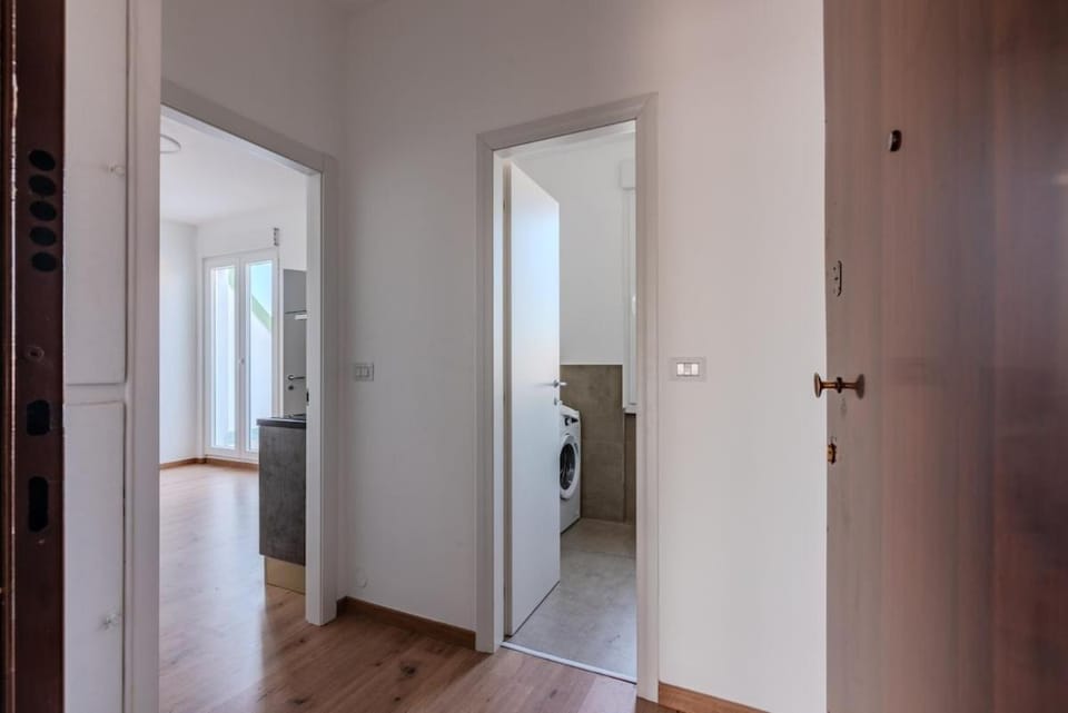 Nest terrace next to Frattini metro stop Apartment in Milan