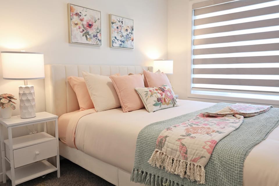 Bed, Bedroom