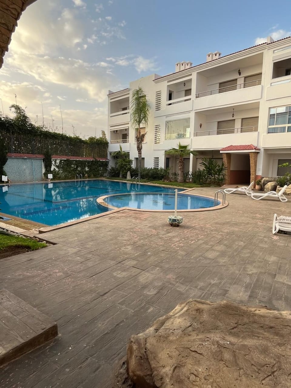 Pool view, Swimming pool, sunbed