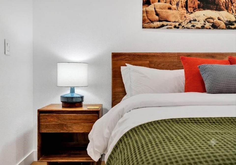 Bed, Bedroom