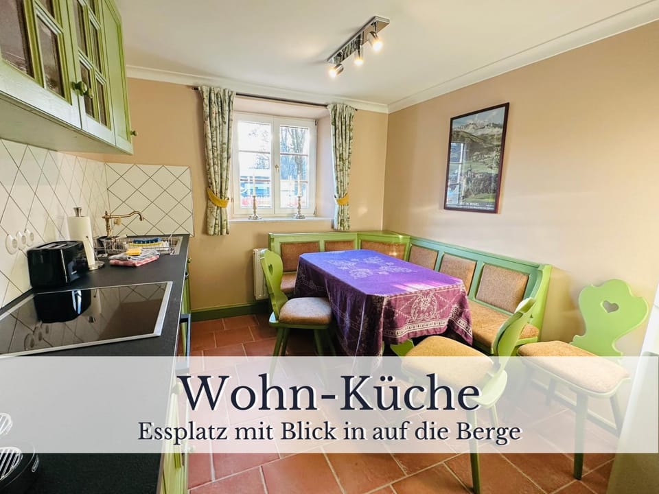 Dining area, kitchen