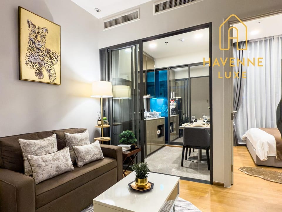 Balcony/Terrace, Living room, Decorative detail, air conditioner