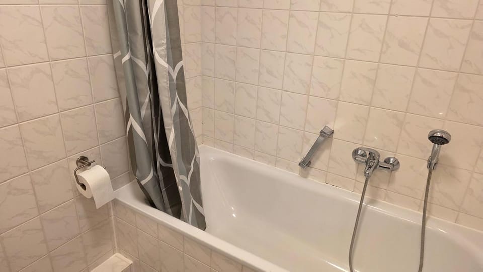 Shower, Bathroom, Bath