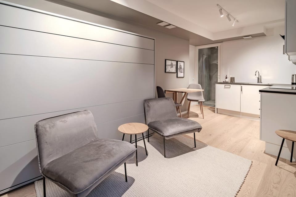 Living room, Dining area