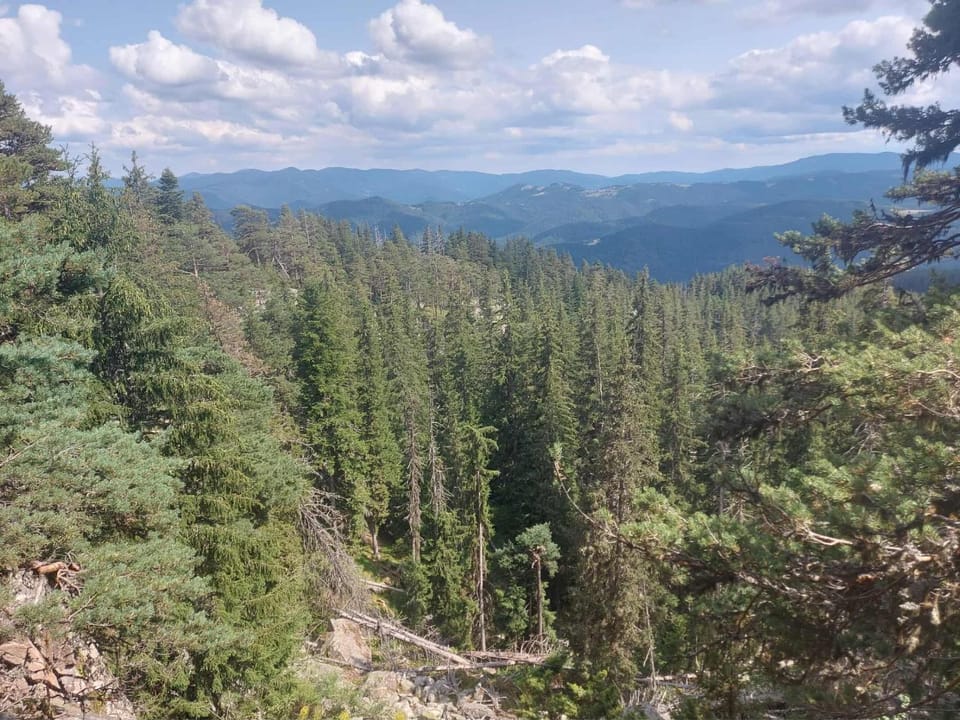 Nearby landmark, Day, Natural landscape, Mountain view