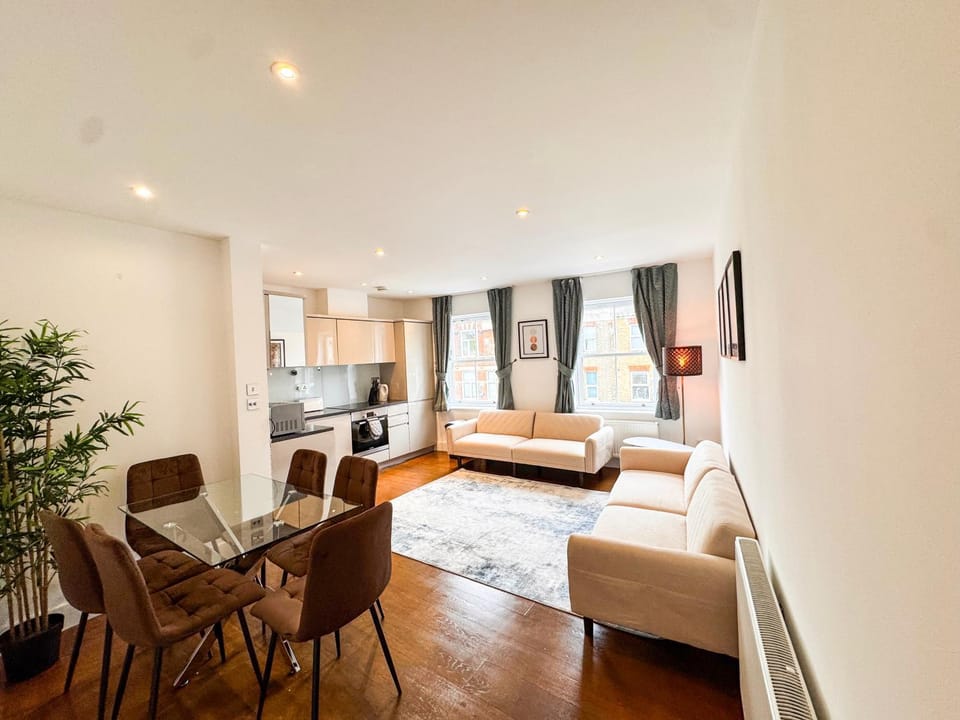 Living room, Seating area, Dining area