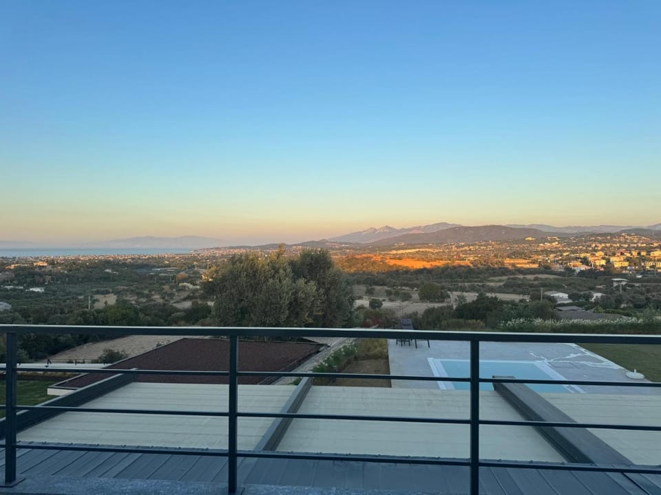 Natural landscape, Balcony/Terrace, Mountain view, Sea view, Swimming pool