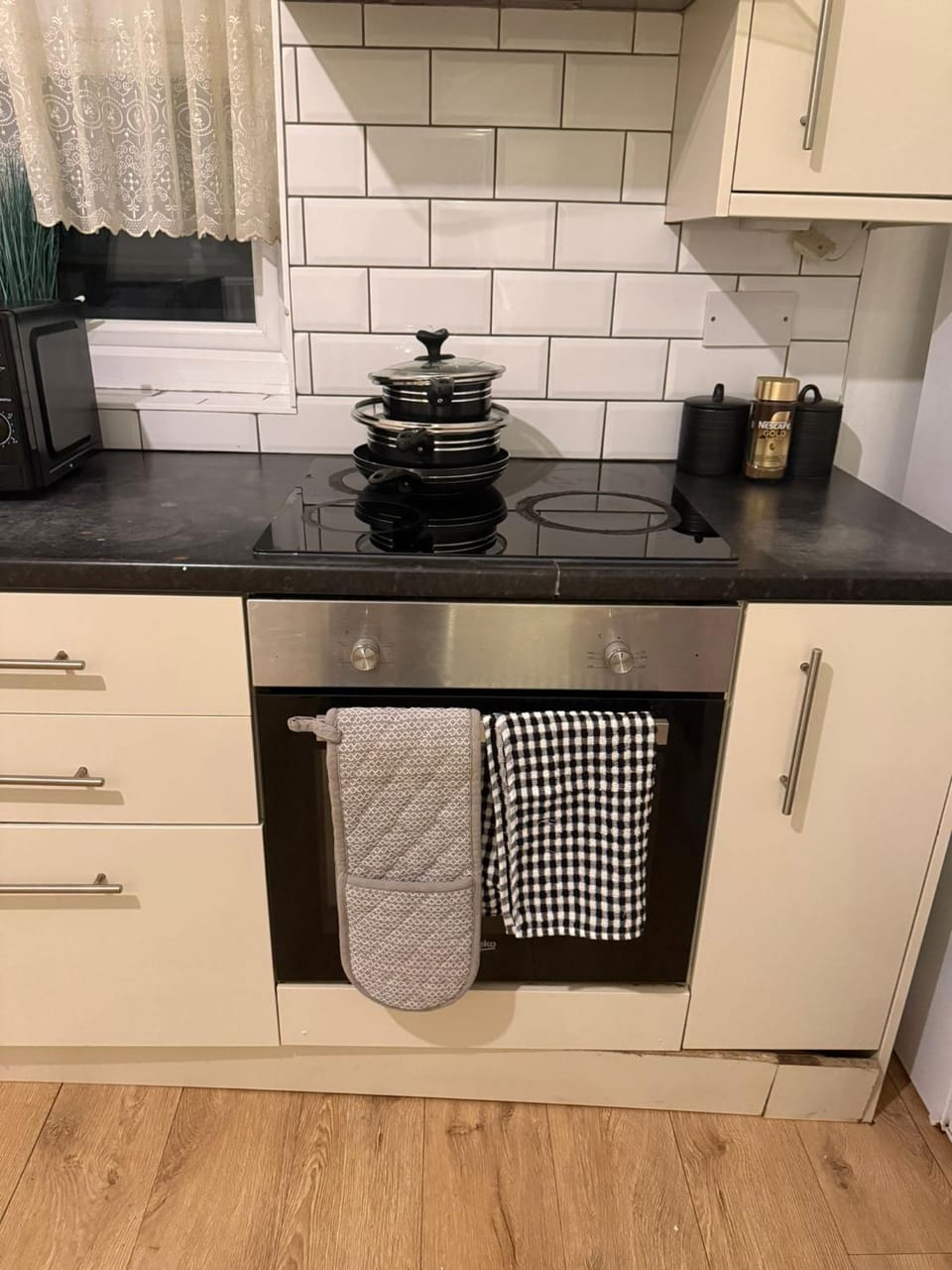 Spacious Stay in the Heart of the Town Apartment in Rochester