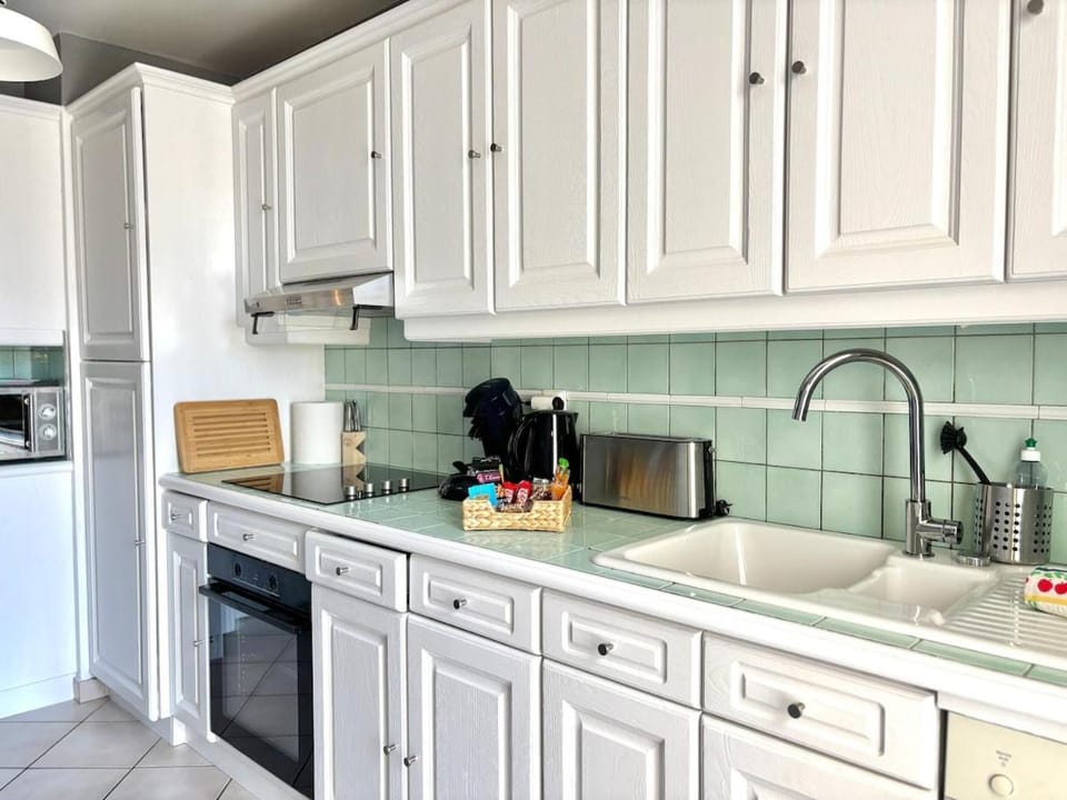 Vivez au large dans ce grand T3 Apartment in Reims