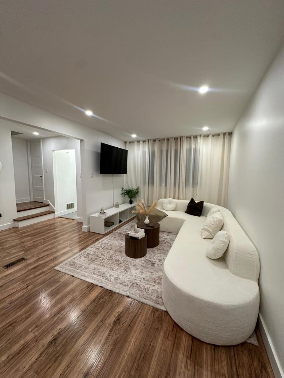 luxury townhouse in Montreal House in Longueuil