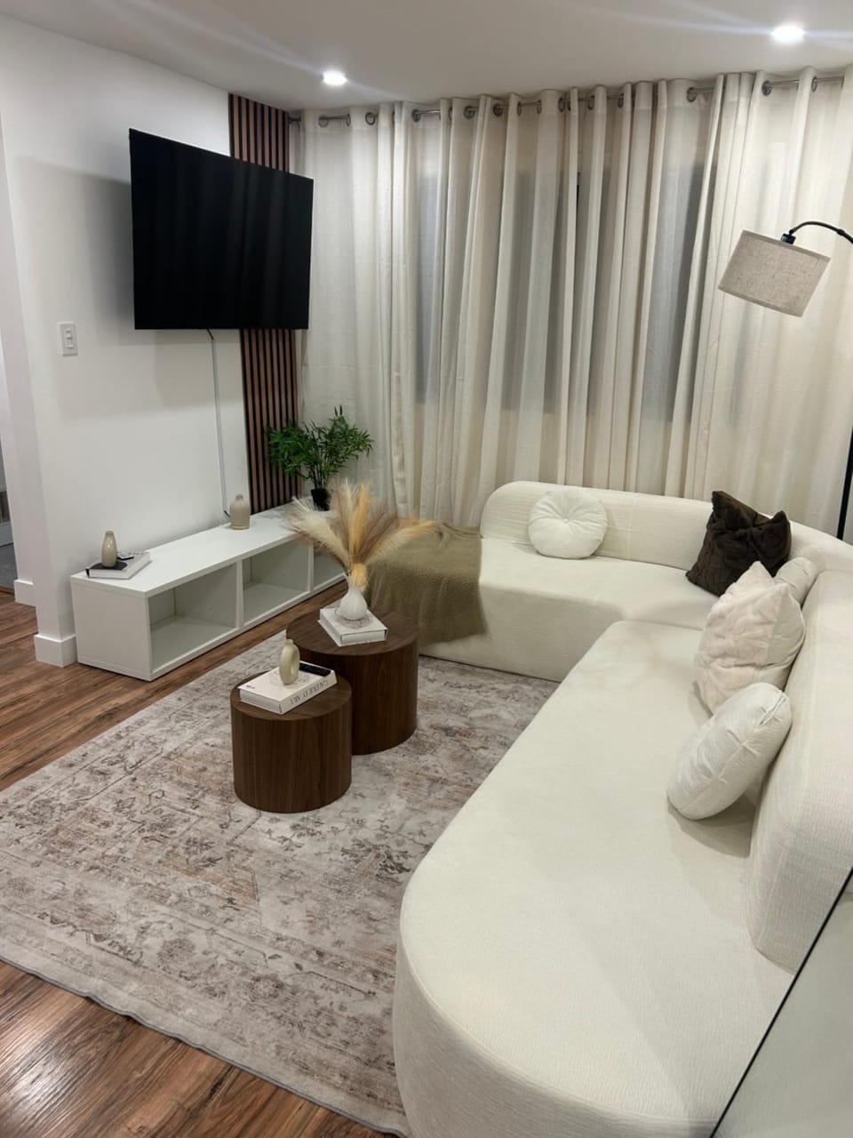 luxury townhouse in Montreal House in Longueuil