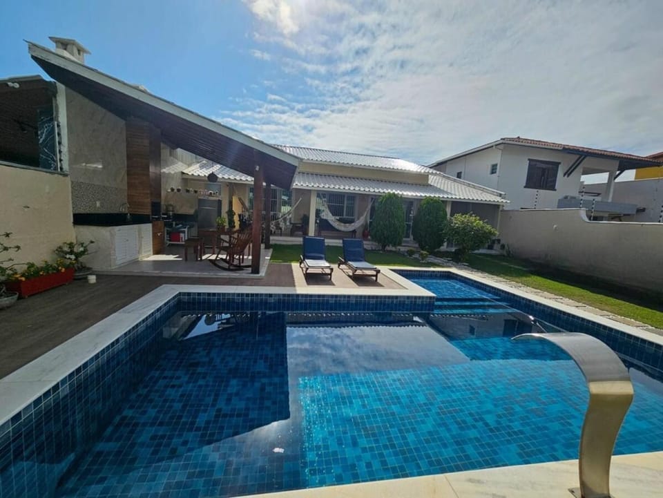 Casa com Piscina perto da praia de Vilas do atlântico House in Lauro de Freitas