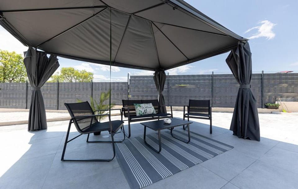 Day, View (from property/room), Balcony/Terrace, Seating area