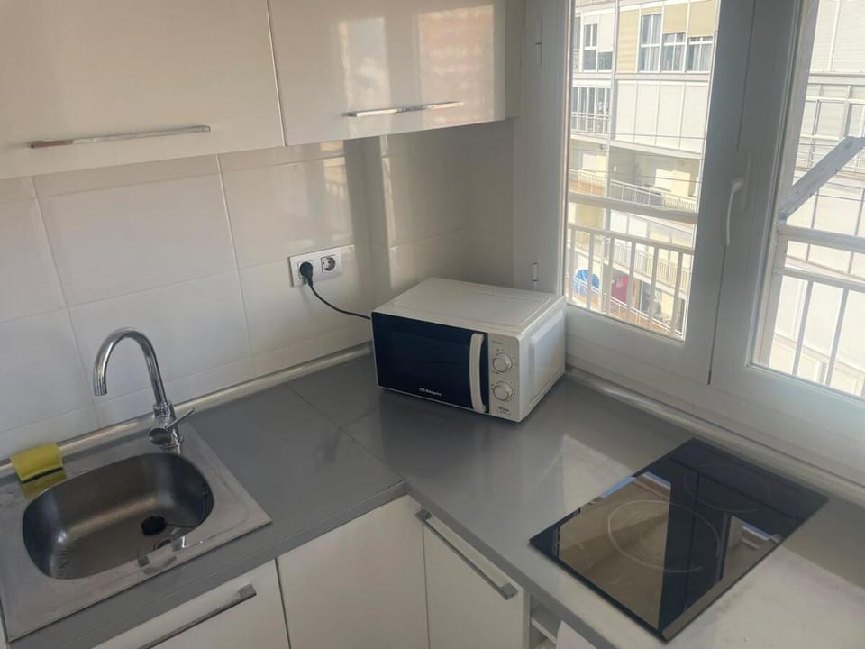 Laredo Playa, apartamento con terraza y vistas al mar Apartment in Laredo