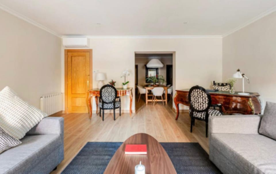 Communal lounge/ TV room, Lounge or bar
