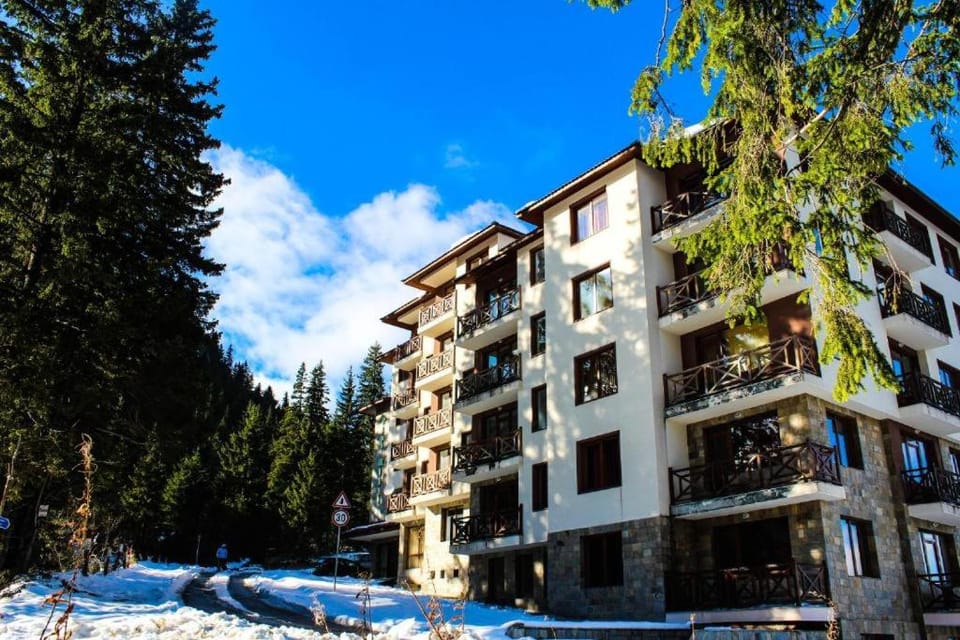 Property building, Location