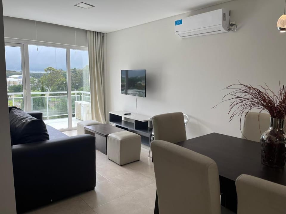 Departamento Tres Ambientes 11-58-48-15-39 Apartment in Pinamar
