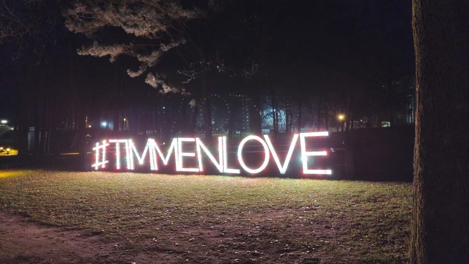 Night, Natural landscape, Evening entertainment, Text overlay