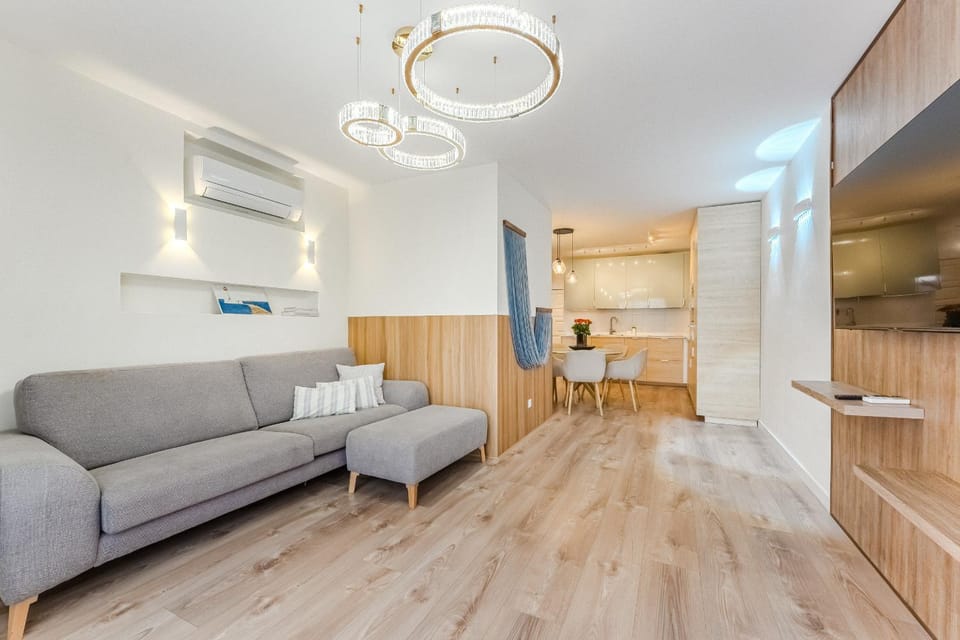 Kitchen or kitchenette, Living room, Seating area, Dining area, air conditioner