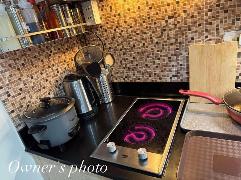 Juvrey Studio-Unit Breeze Residences Apartment hotel in Pasay