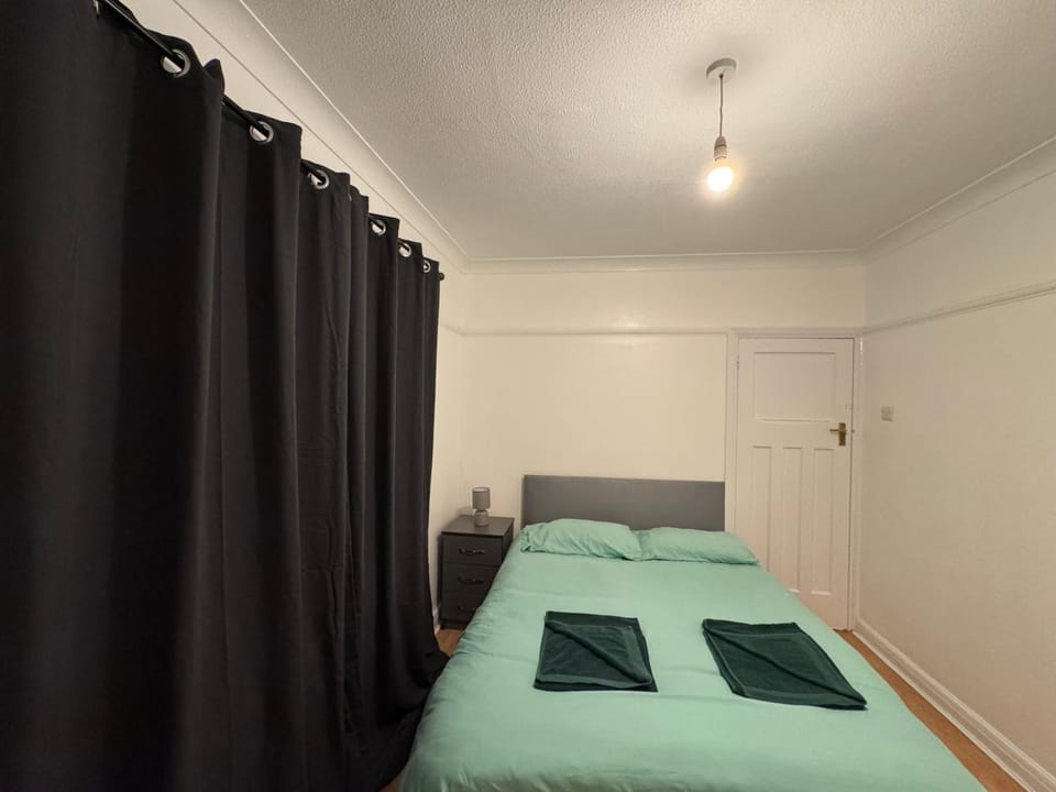 Redhill Gatwick Serviced Accommodation Apartment in Redhill